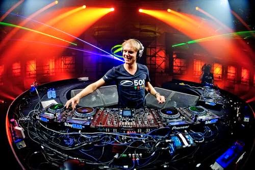 Pakor�dikal DJ